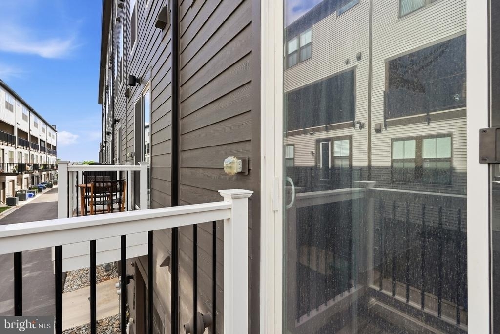 153 Locke St - Photo 20