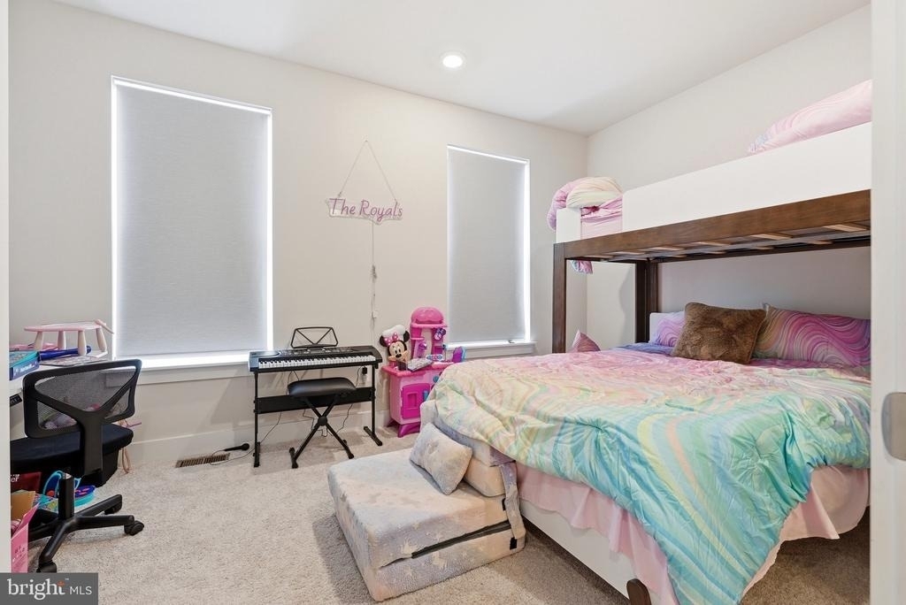 153 Locke St - Photo 26