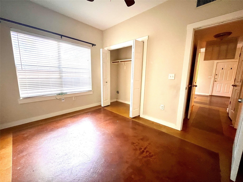 2106 Cullen Ave - Photo 8