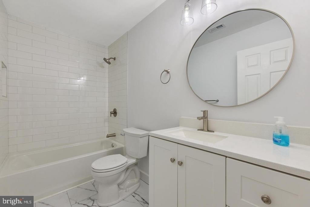 350 Gatewater Court - Photo 13