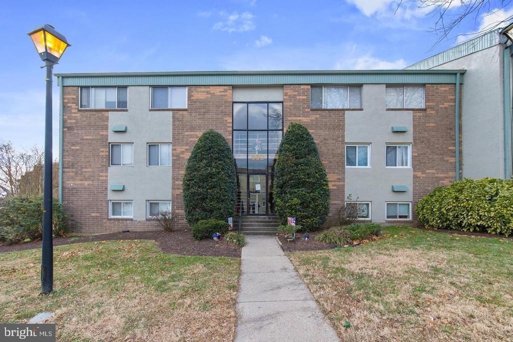 350 Gatewater Court - Photo 1