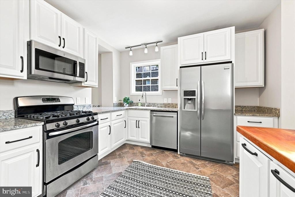 1810 Mt Salem Lane - Photo 4