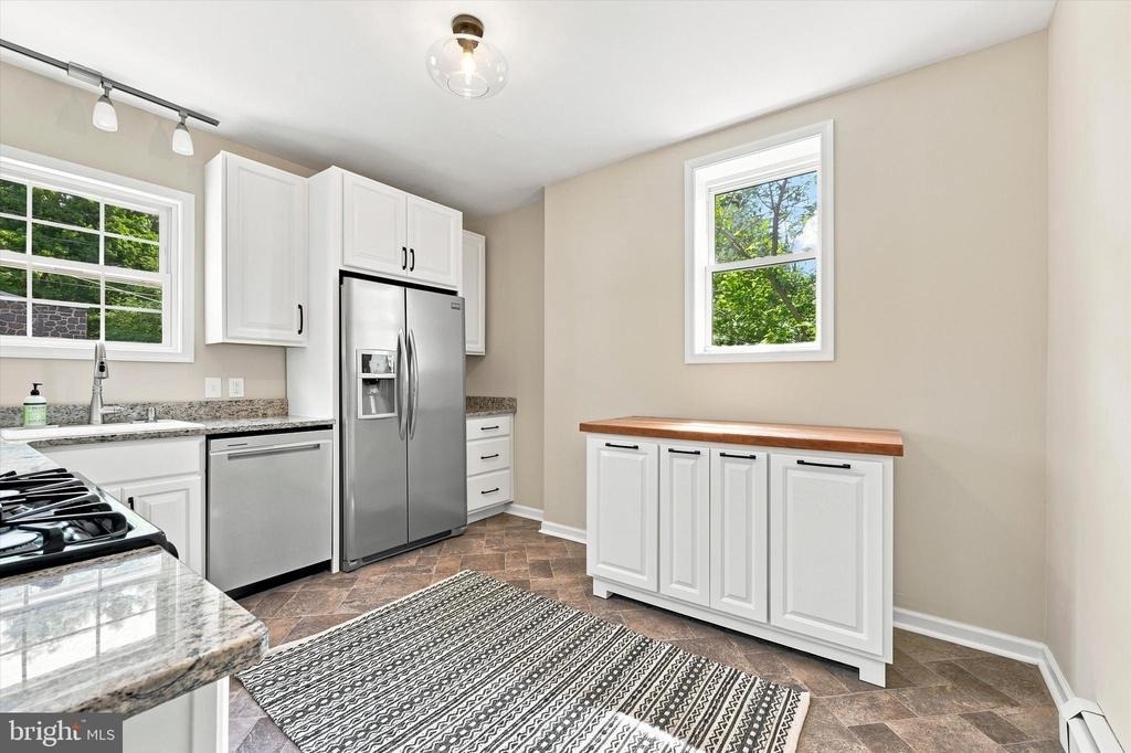 1810 Mt Salem Lane - Photo 5