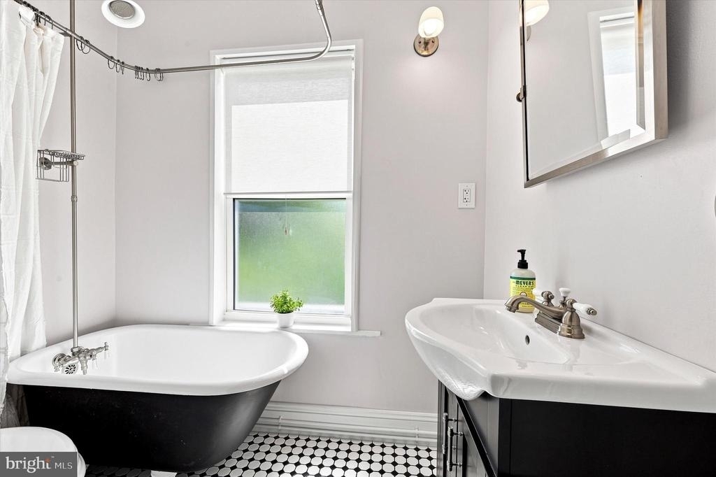 1810 Mt Salem Lane - Photo 11
