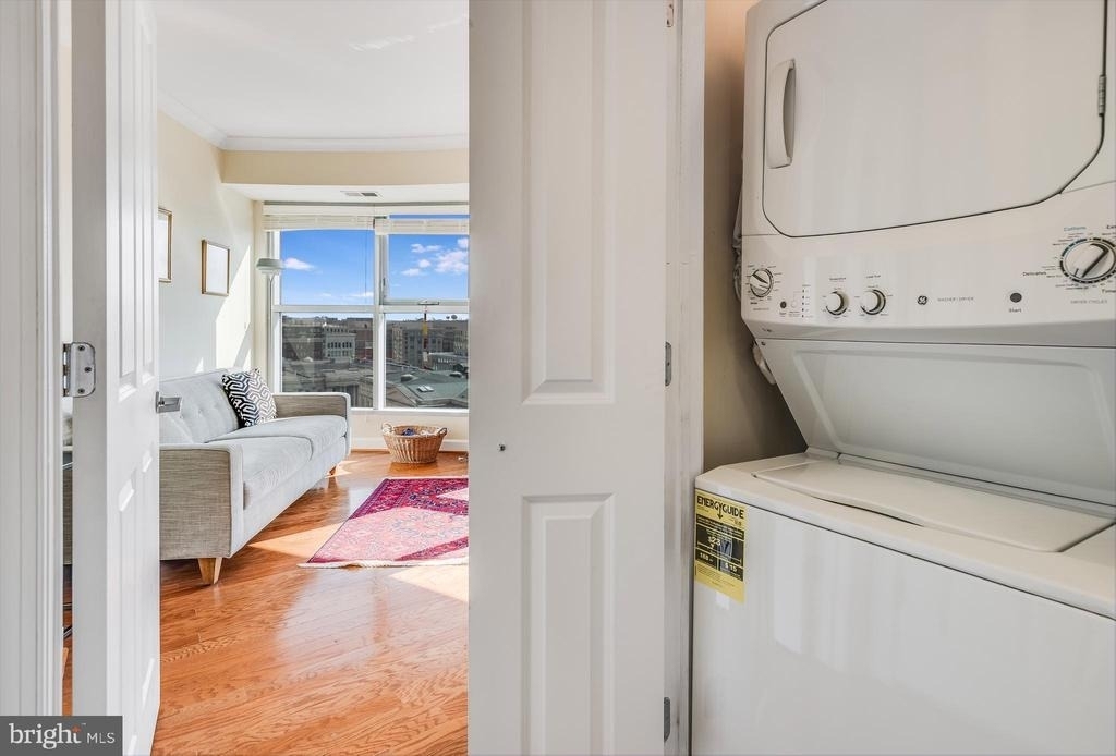 777 7th Street Nw - Photo 18