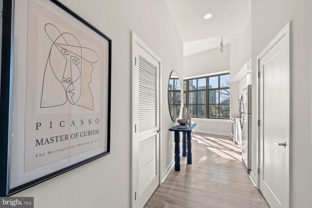 460 New York Ave Nw - Photo 1