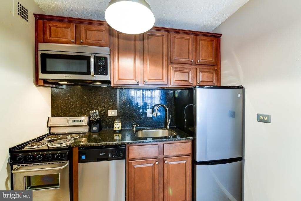 1311 Delaware Avenue Sw - Photo 7