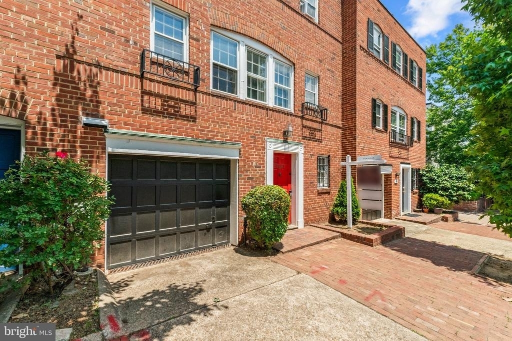 3341 Dent Place Nw - Photo 1
