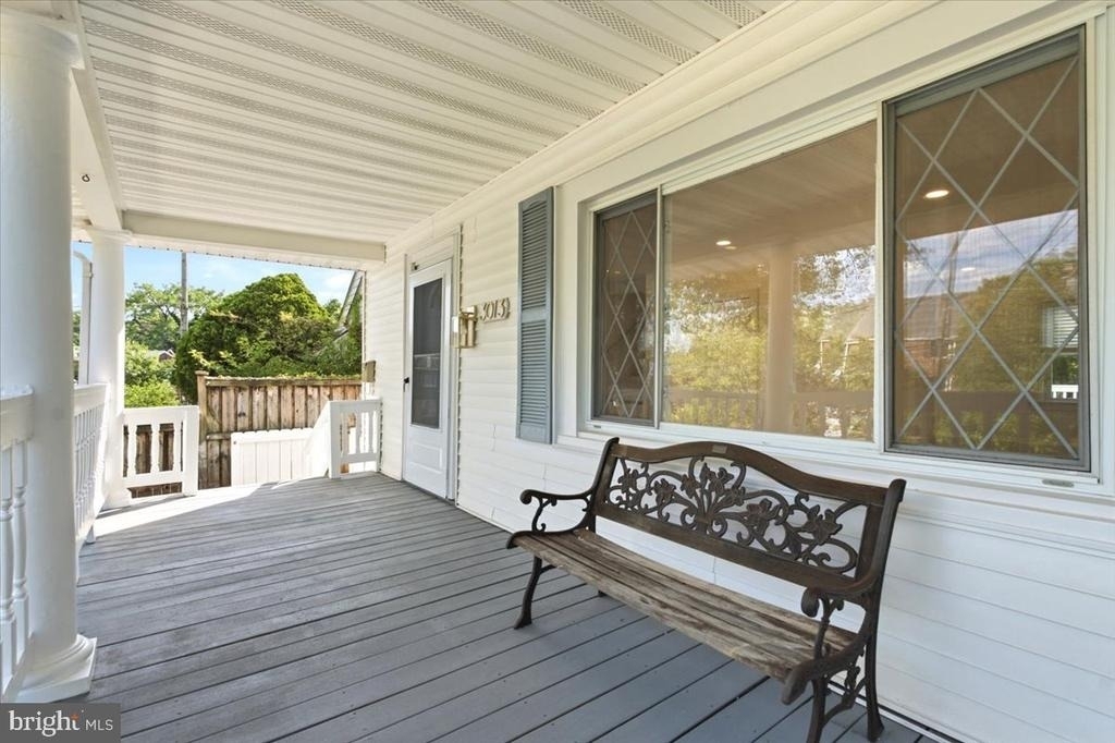 3013 5th Street Se - Photo 5