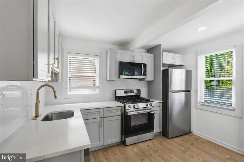 3013 5th Street Se - Photo 14