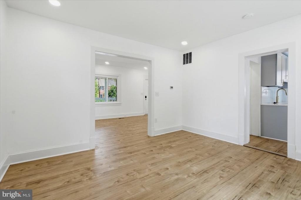 3013 5th Street Se - Photo 10
