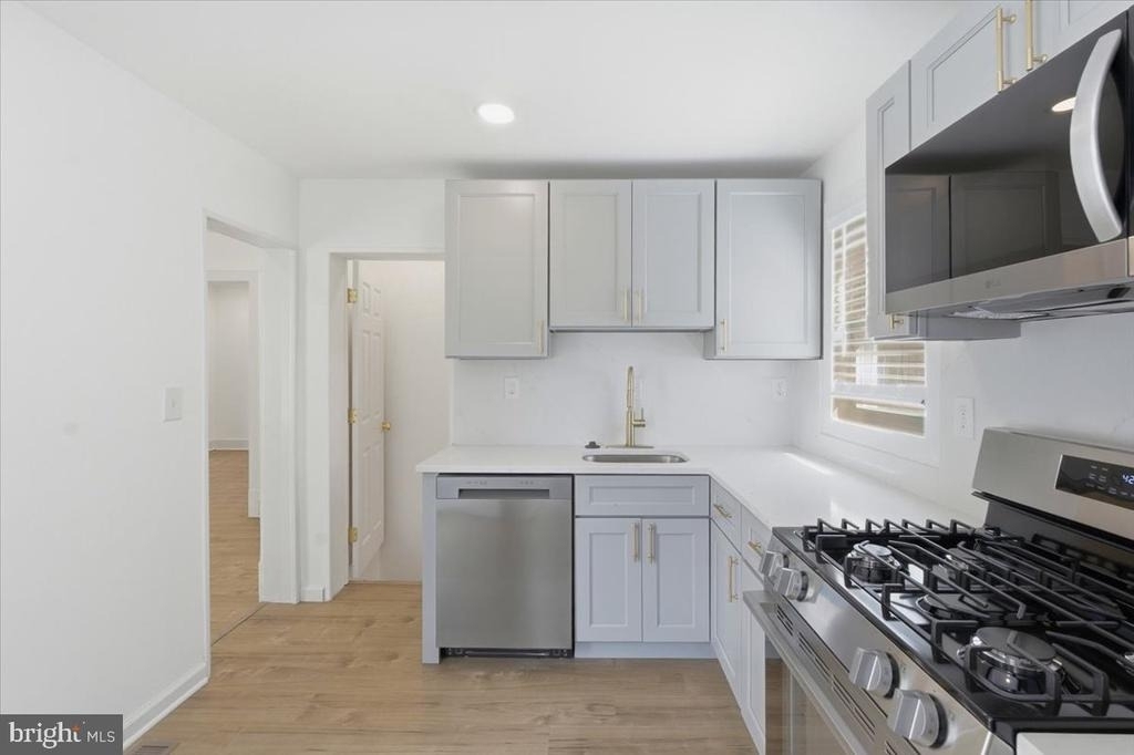 3013 5th Street Se - Photo 12