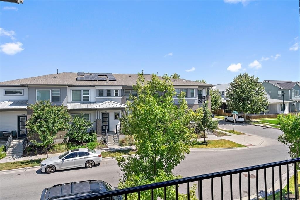 2211 Robert Browning St - Photo 21