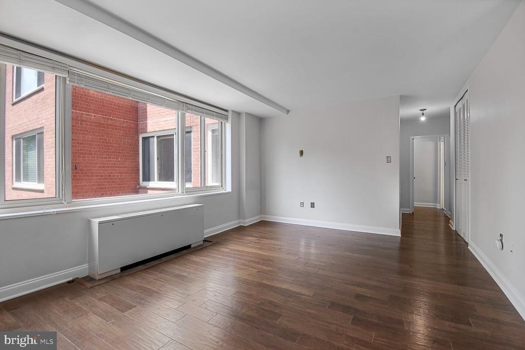 4000 Tunlaw Road Nw - Photo 1
