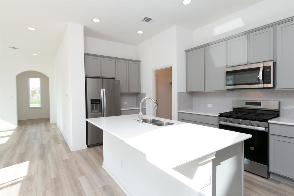 5303 Bruno St - Photo 9