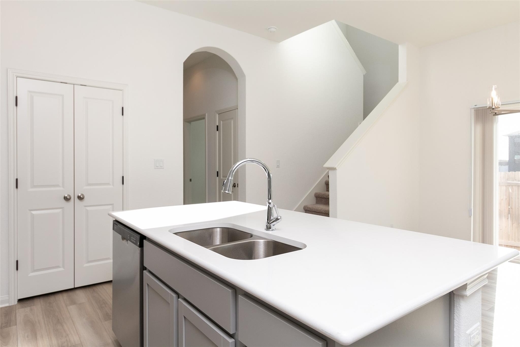 5303 Bruno St - Photo 12