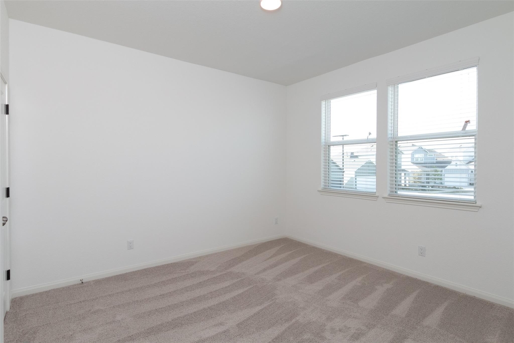 5303 Bruno St - Photo 22