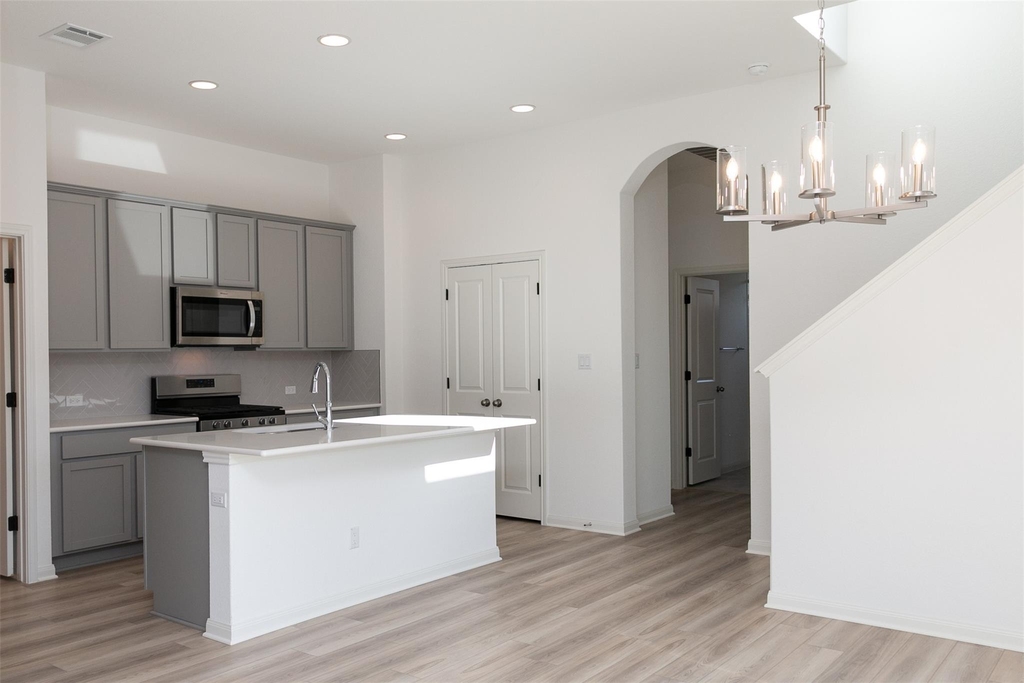 5303 Bruno St - Photo 6