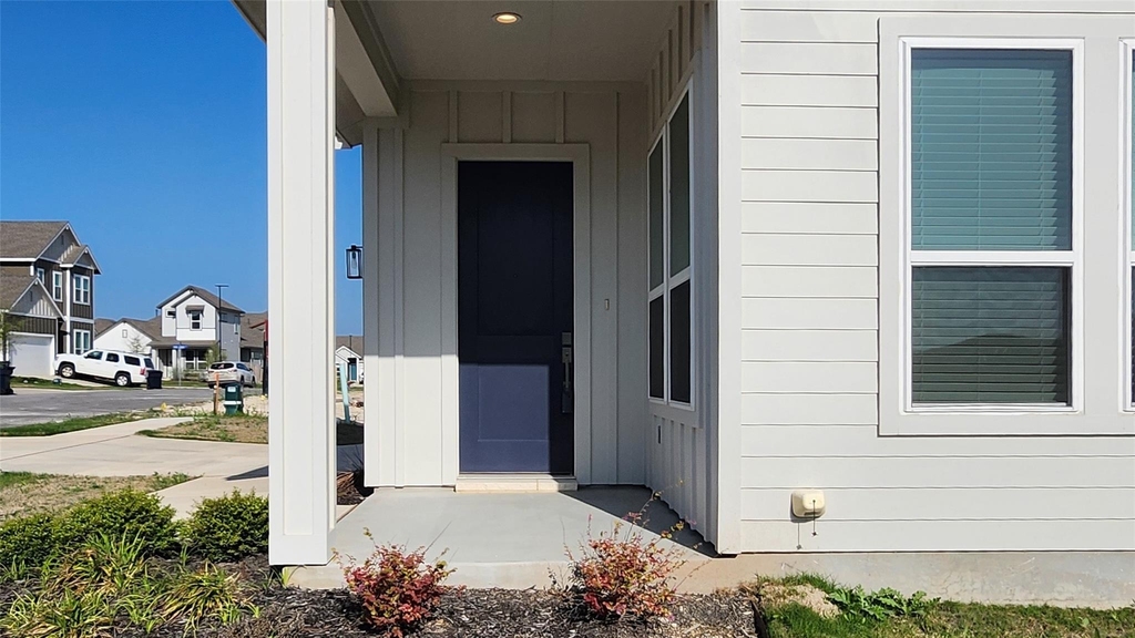 5303 Bruno St - Photo 2