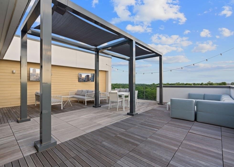 4901 Springdale Rd - Photo 2