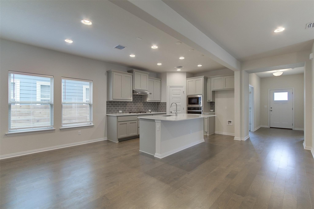 8729 Belknap Rd - Photo 9