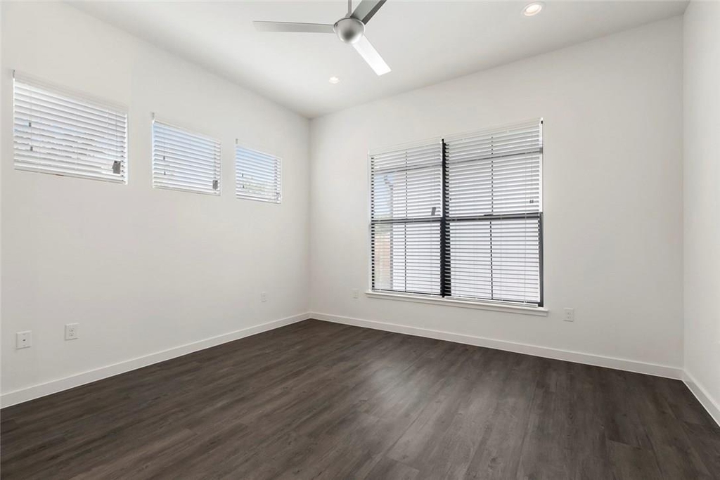 7512 Delafield Ln - Photo 19
