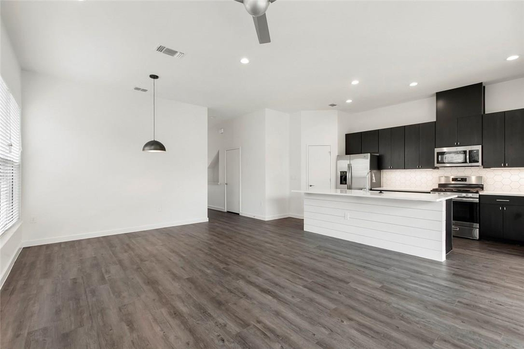 7512 Delafield Ln - Photo 16