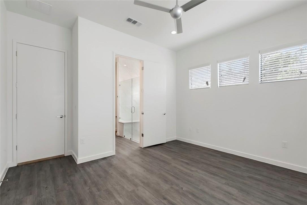 7512 Delafield Ln - Photo 8