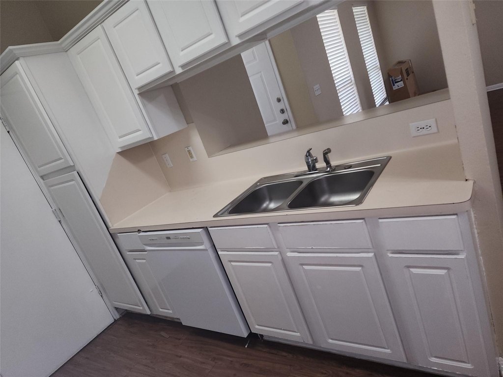 503 Gregory Ct - Photo 15