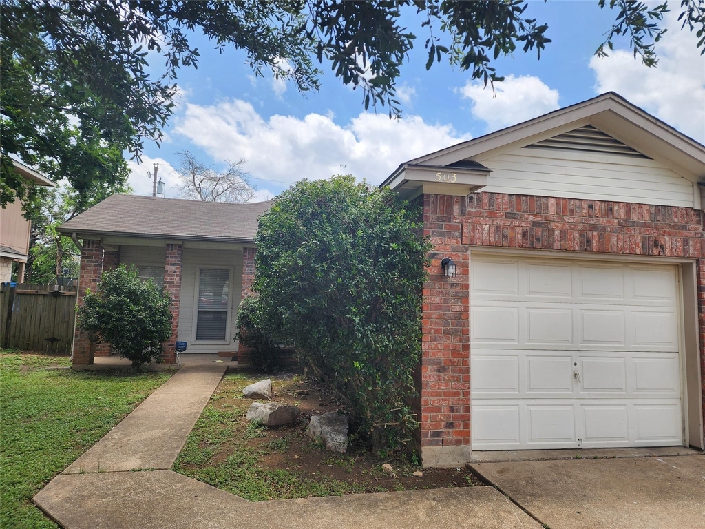 503 Gregory Ct - Photo 1