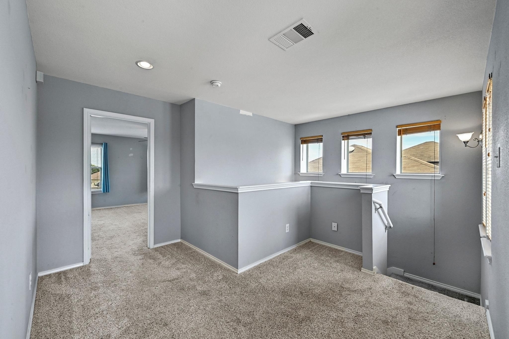 214 Briarwood Dr - Photo 14