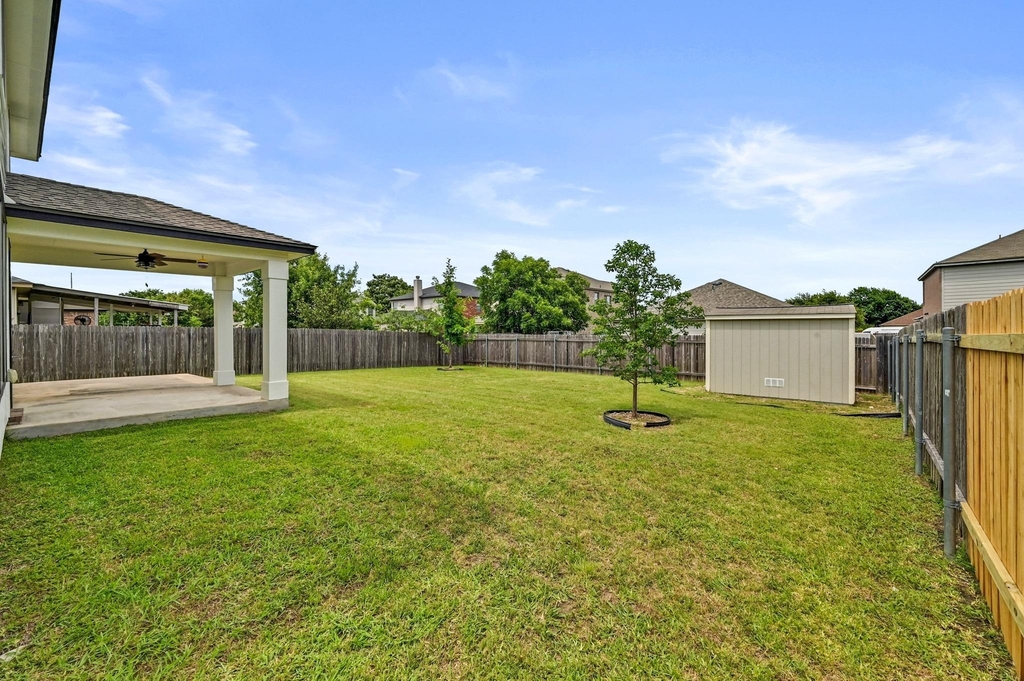 214 Briarwood Dr - Photo 35