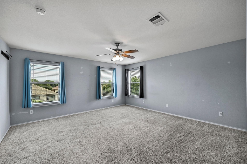 214 Briarwood Dr - Photo 15