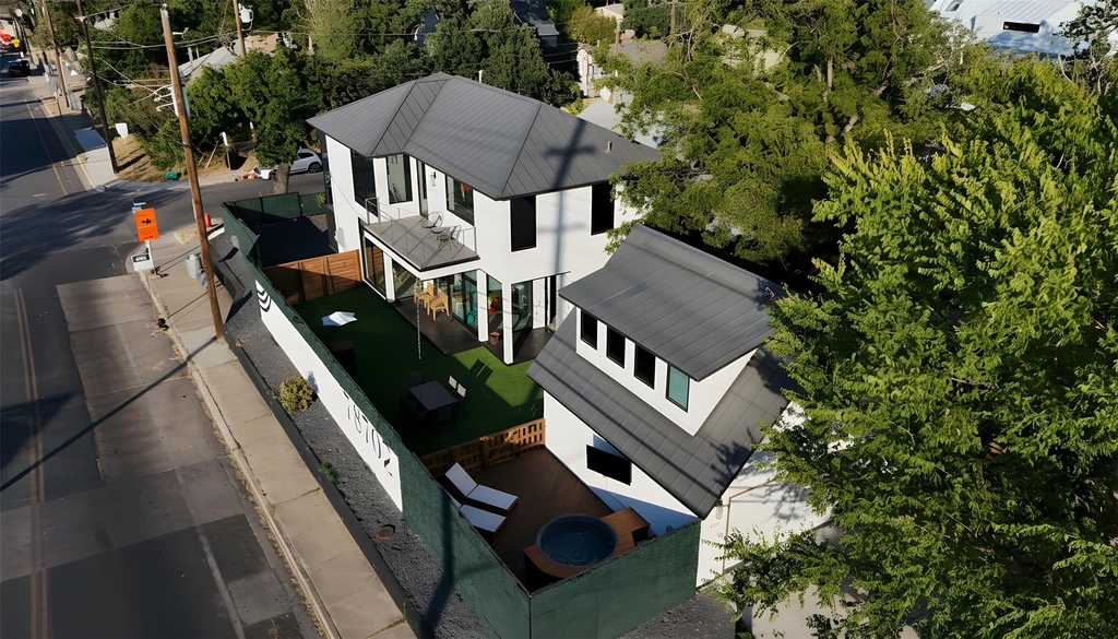 1901 Hamilton Ave - Photo 6
