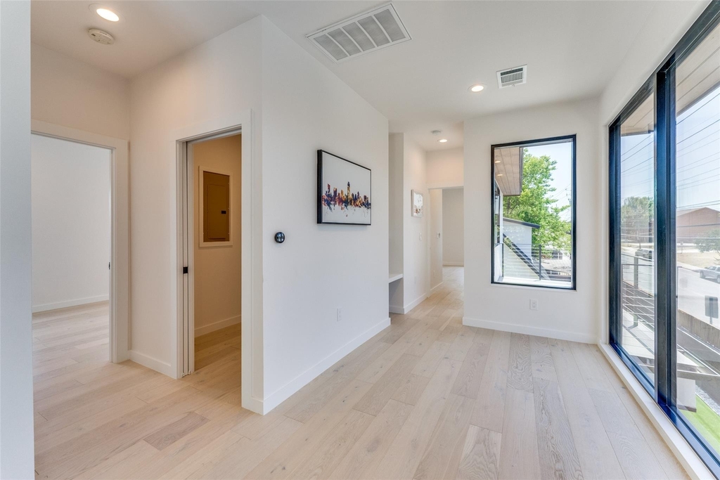 1901 Hamilton Ave - Photo 21