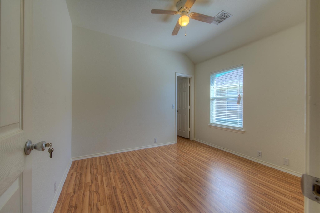 1632 Belvedere Pl - Photo 18