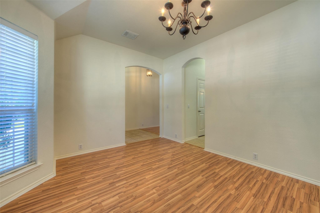 1632 Belvedere Pl - Photo 5