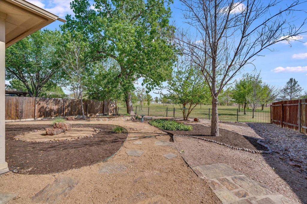 4029 Lake Edge Way - Photo 22