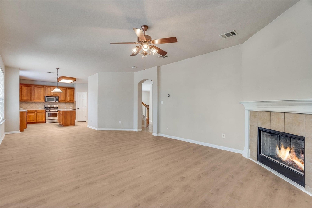 4029 Lake Edge Way - Photo 7