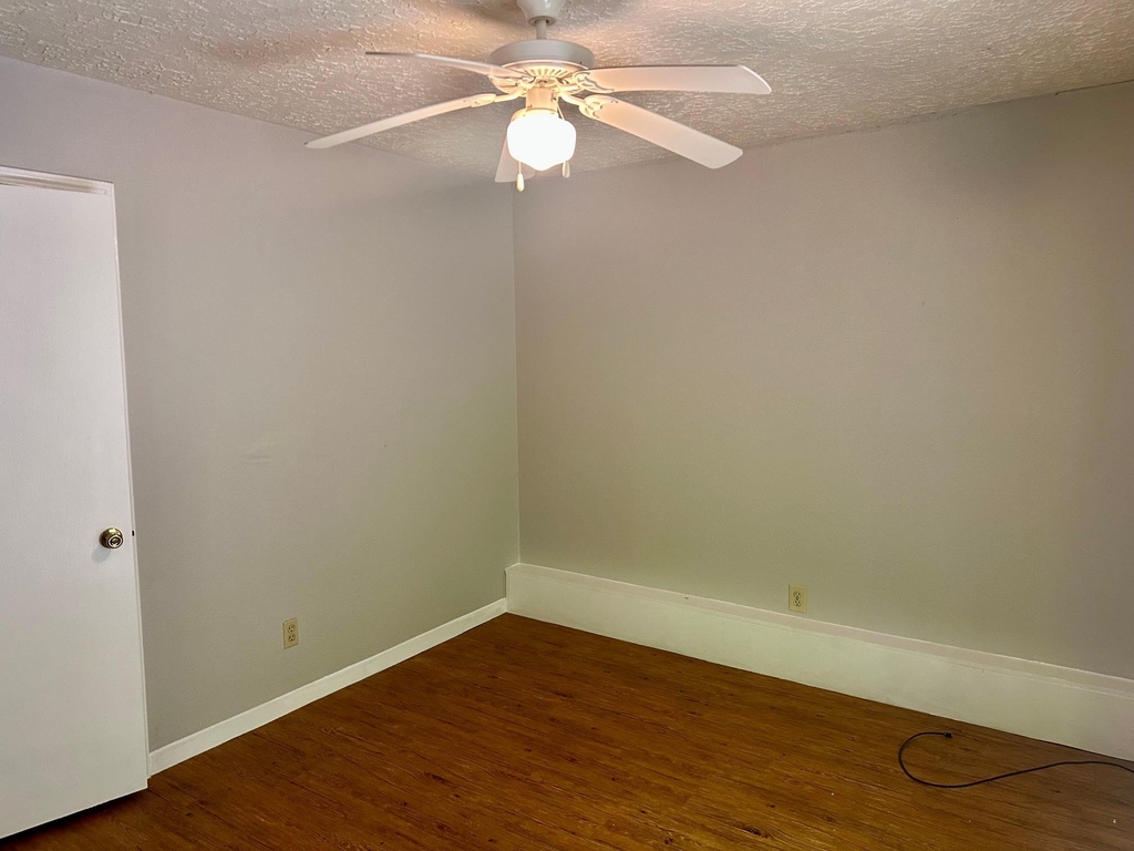 1103 Hillyer St - Photo 9