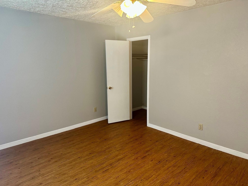 1103 Hillyer St - Photo 11