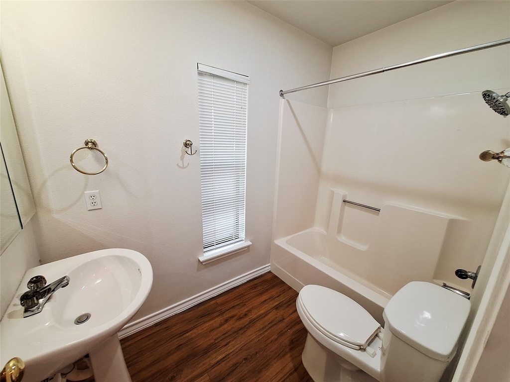 8310 Bar K Ranch Rd - Photo 19