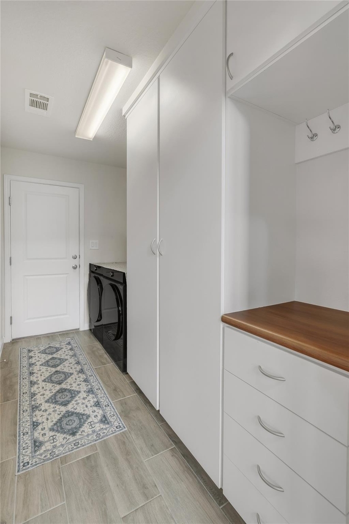 223 Balsam St - Photo 16