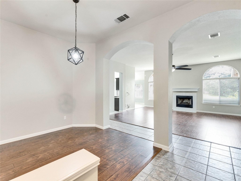 6412 Convict Hill Rd - Photo 3