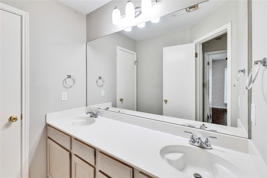6412 Convict Hill Rd - Photo 21