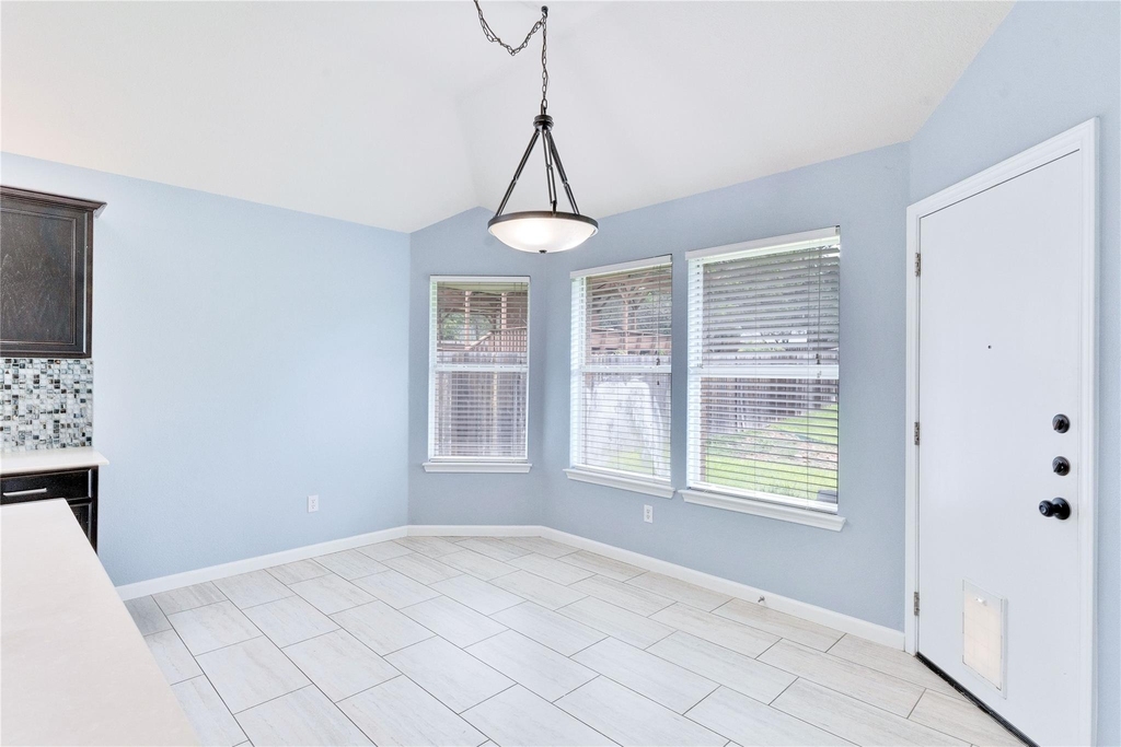 6412 Convict Hill Rd - Photo 8
