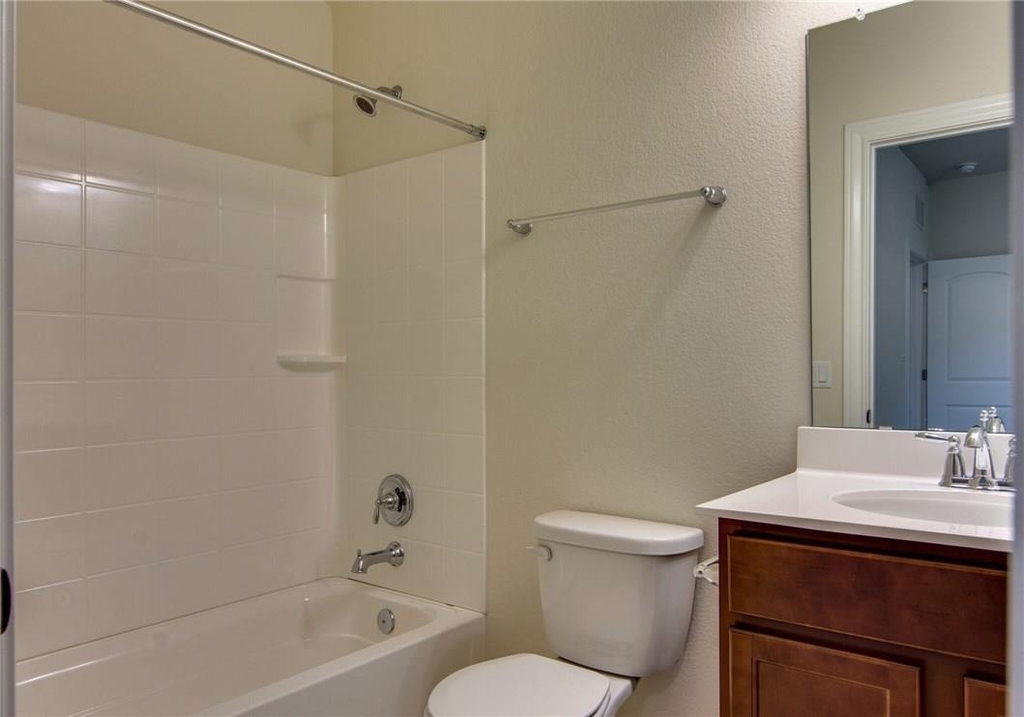 15900 Cessida St - Photo 29