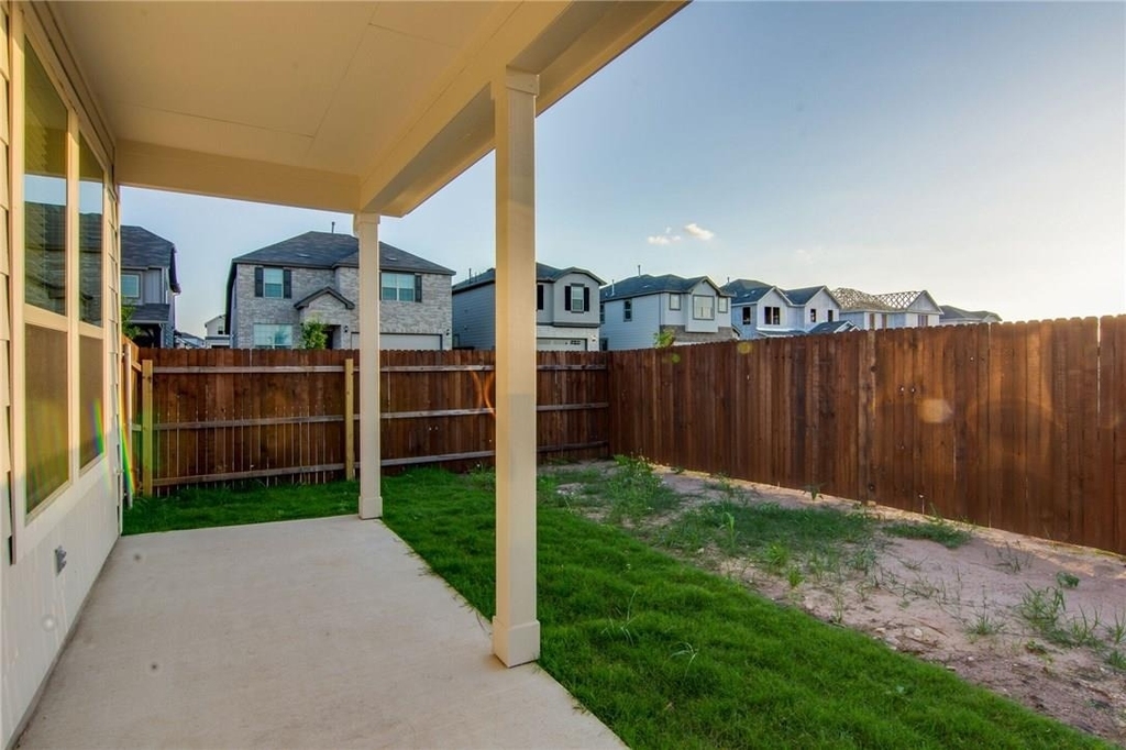 15900 Cessida St - Photo 30