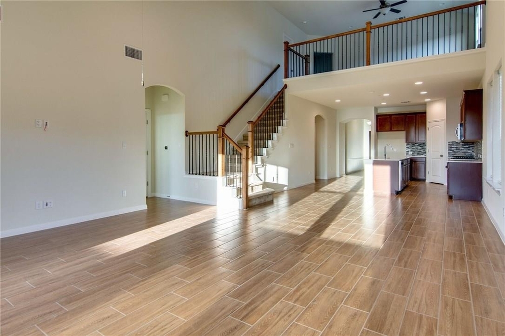 15900 Cessida St - Photo 10