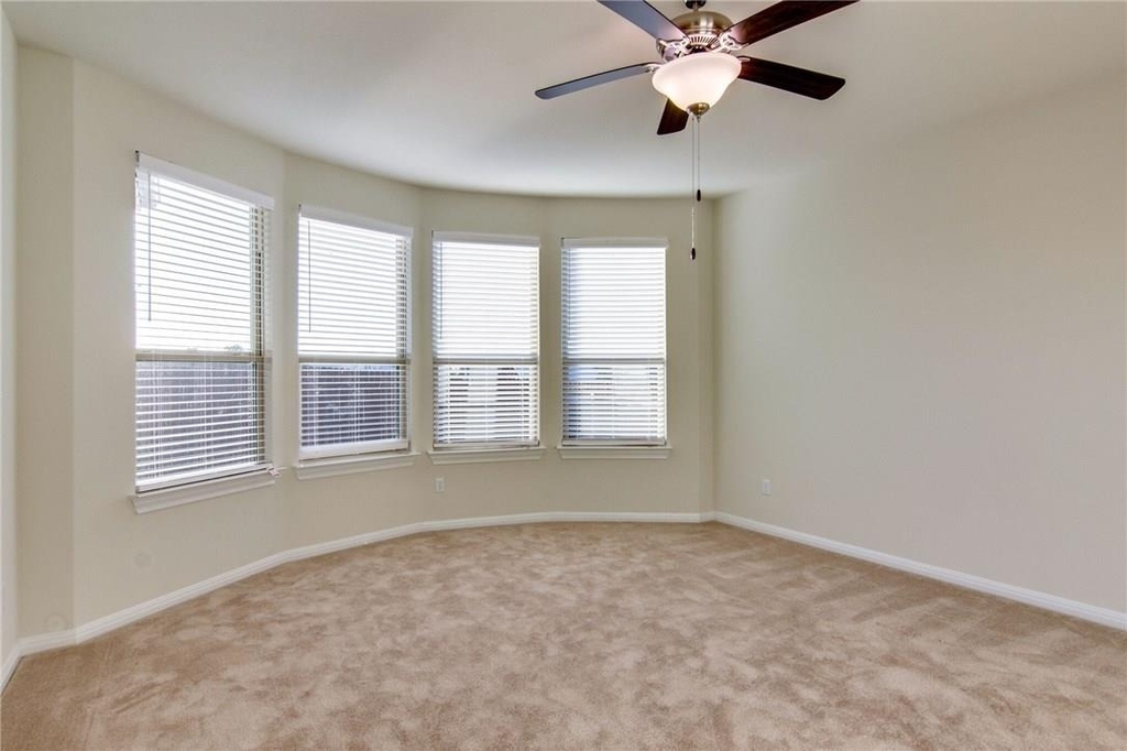 15900 Cessida St - Photo 19